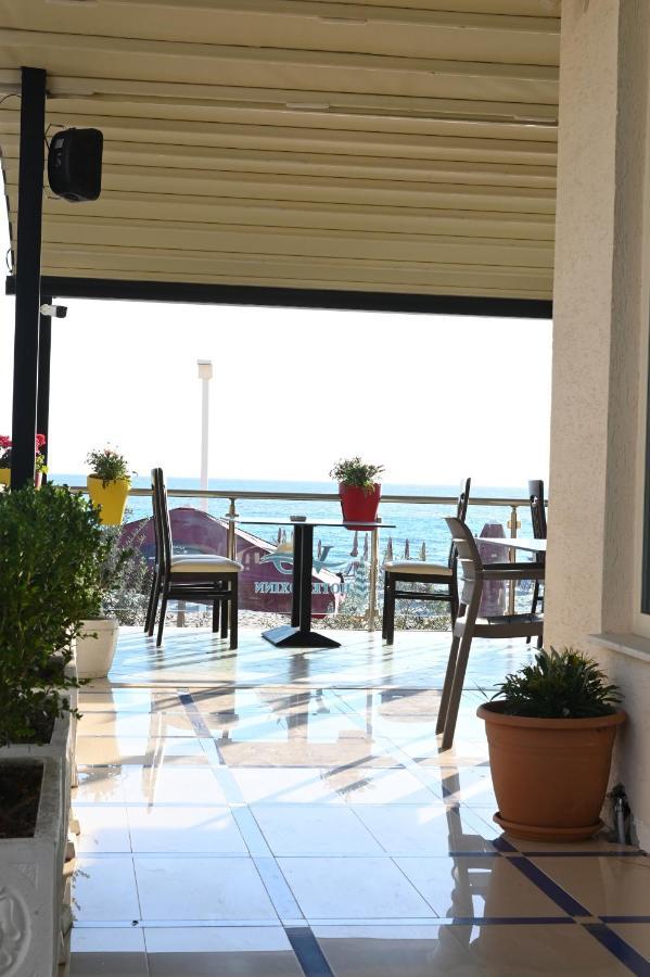 Vila Oxinn Kryemëdhej Exterior foto